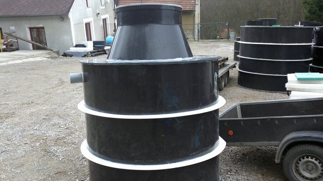 Biologický septik pro 1-6 osob SK1-EK